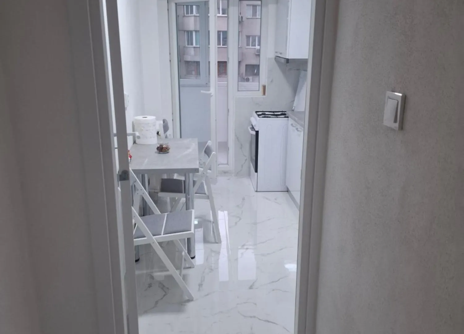 Apartment In Piata Victoriei, 3 Rooms, Modernized, Building With Elevator Bucareste 0*,  Roménia