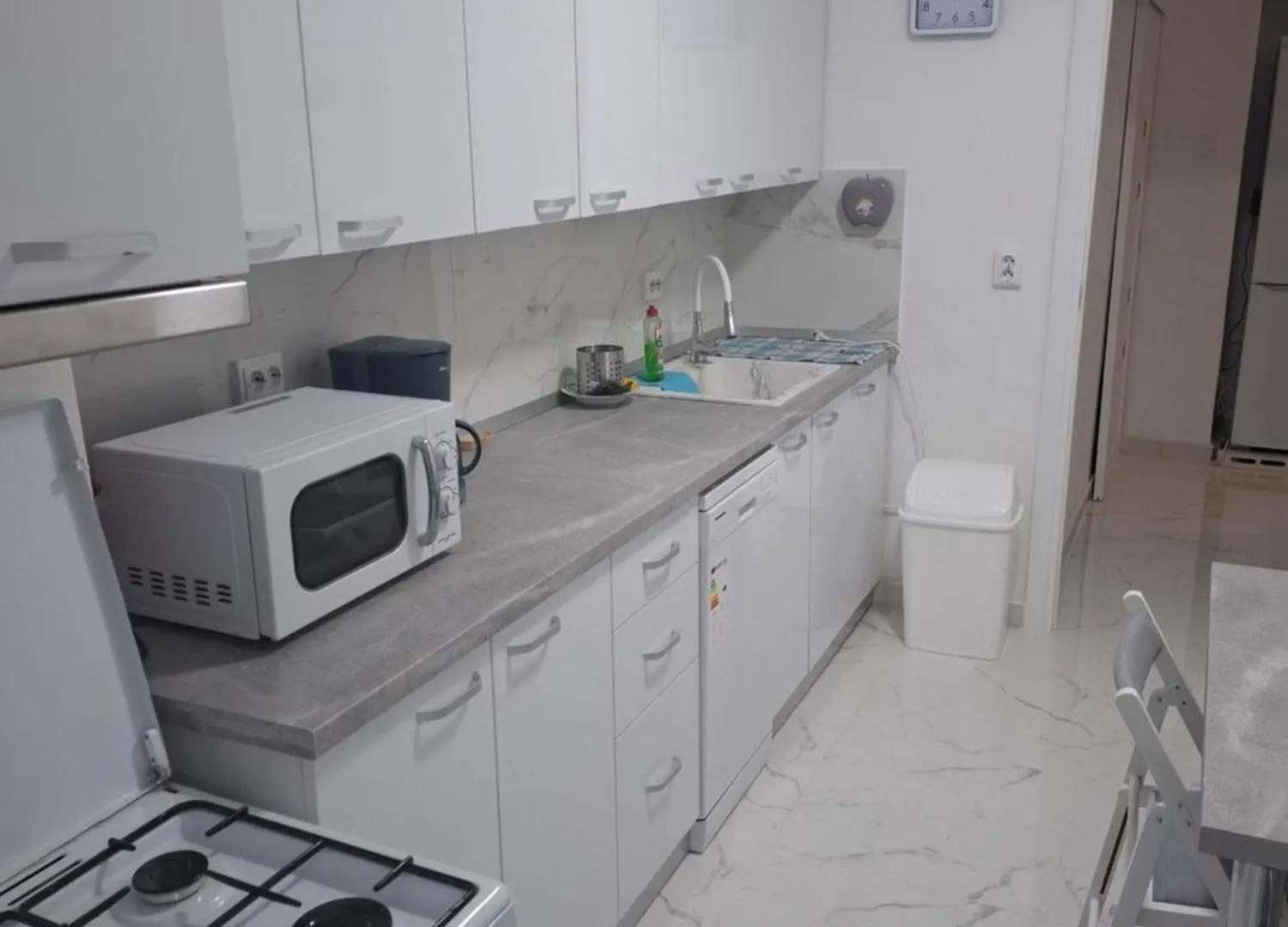 Apartment In Piata Victoriei, 3 Rooms, Modernized, Building With Elevator Bucareste