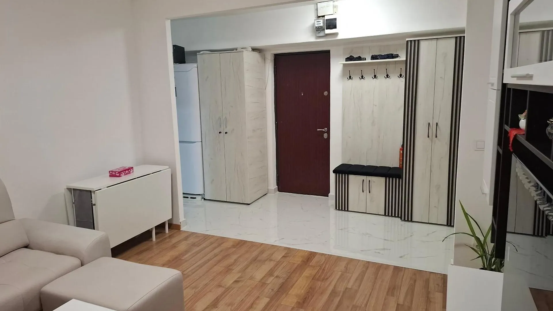 Apartment In Piata Victoriei, 3 Rooms, Modernized, Building With Elevator Bucareste 0*,  Roménia